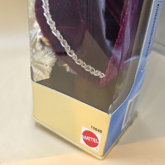 Vintage 1996 Happy Holidays Special Edition Barbie Doll Mattel #15646 New NRFB - Picture 4 of 7